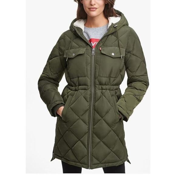 Levi's Women's Soft Sherpa Lined Diamond Quilted Long Parka Jacket - Picture 1 of 2